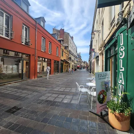 Apartamento Forest - Ground Floor - Center - Train Station 5 Minutes Away *