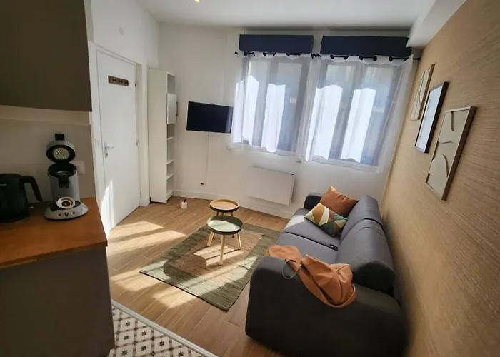 Forest - Train Station 5 Minutes Away - Center - * Charleville-Mezieres