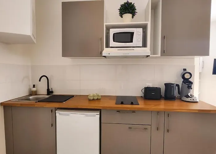 Forest - Train Station 5 Minutes Away - Center - Charleville-Mezieres